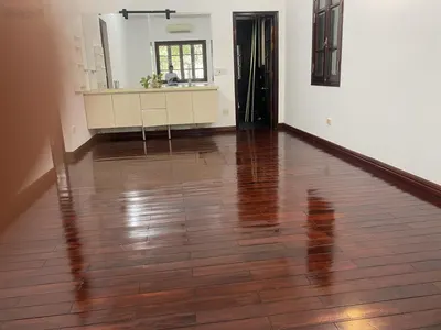 Cho thuê biệt thự 5 tầng khu phố Quảng Khánh, Tây Hồ, Hà Nội: 097••••66