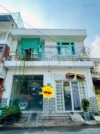 Cho thuê nhà nguyên căn đường Nam Hoà, nhà 1 trệt 1 lầu 2pn, pk, bếp. Giá thuê 7tr/tháng