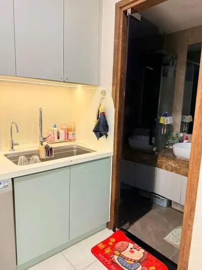 Cho thuê căn hộ Park Legend, 99m2, 3pn, 2wc, đủ nội thất, ở liền, giá 22 triệu/tháng. LH 037••••69
