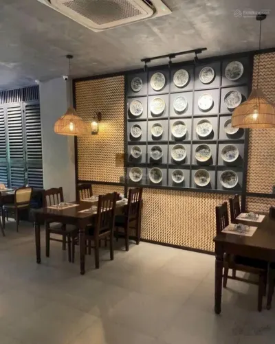 Cho thuê mặt bằng Trần Bạch Đằng - sát biển
