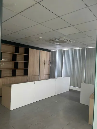Cho thuê văn phòng tại 210 Đội Cấn, diện tích 70m2, giá 15 triệu, có thể vào luôn