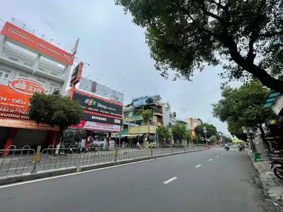 Cho thuê nhà MT Nguyễn Sơn, DT: 8m x 30m, 1 trệt, 3 lầu, Tân Phú
