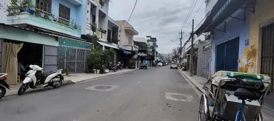 Bán lô đất đẹp ngay mặt tiền đường Nguyễn Thái Học, gần Chợ Đầm, Nha Trang, rộng 10m giá rẻ