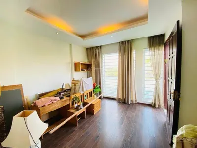 Bán nhà phân lô Trần Quốc Hoàn ô tô đỗ cửa trung tâm Cầu Giấy 45m x 5T MT 4m giá: 14,2 tỷ