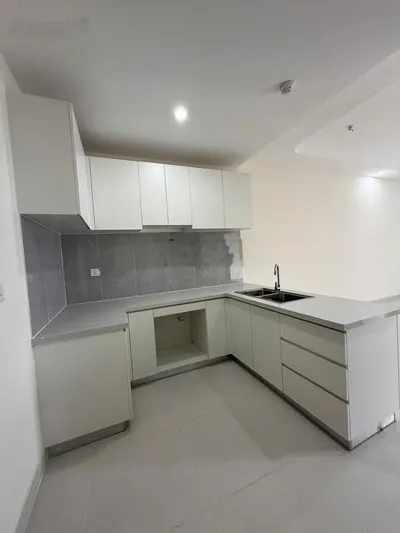 Cho thuê căn hộ Aurora Bến Bình Đông 2PN bao phí quản lý chỉ 9,5tr