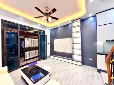 Cho thuê nhà nguyên căn Hồ Tùng Mậu 35m2 x 5 tầng, 4PN, full đồ ở ngay