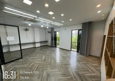 Giảm giá sàn văn phòng 140m tại Quan Nhân, Vũ Trọng Phụng, LH 096••••98