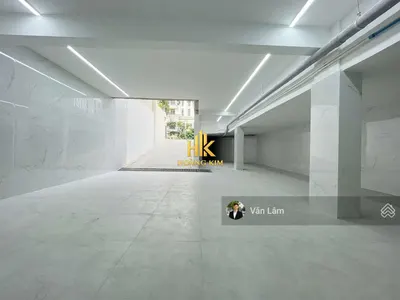 Cho thuê tòa nhà Hoàng Hoa Thám Tân Bình * 700m2 sử dụng, mặt tiền 8m * thang máy, PCCC đầy đủ