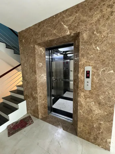 Cho thuê nhà khu phân lô Khuất Duy Tiến - Nguyễn Xiển 165m, 5 tầng, MT 12m, có thang máy, gara ô tô