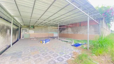 Cho thuê kho 150 m2 Quốc lộ 1A có đất trống 6 triệu