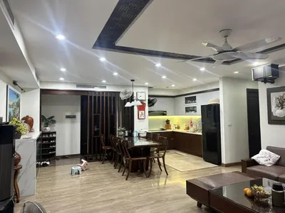 Giá Tốt -- Tôi cho thuê căn 2 ngủ,2 vs, dt 95m, nhà thoáng mát, ở thích giá 13tr/th tại Golden Land