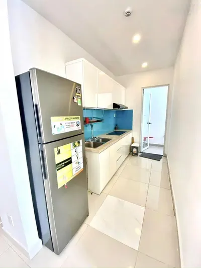 Căn hộ như ảnh đăng - 15 triệu, 2PN 2WC, đầy đủ nội thất, logia phơi đồ riêng, ban công thoáng