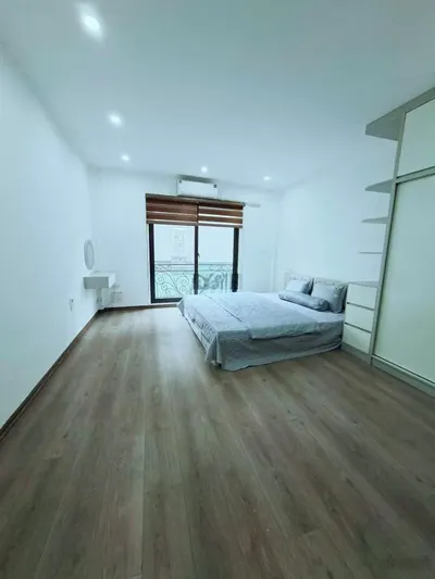 Cho thuê nhà nguyên căn Thạch Bàn, Long Biên 50m2, 5 tầng giá 10 triệu, full nội thất, nhà mới