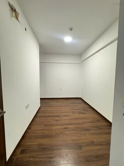 Cho thuê Mizuki Park 2PN 78m2. Giá 9,5 triệu. Có rèm, giàn phơi, kính bếp