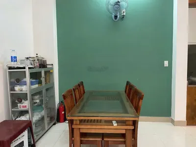 Cho thuê nhà MT Khuê Mỹ Đông gần Hồ Xuân Hương. Giá 25tr diện tích: 85m2 xây 03 tầng
