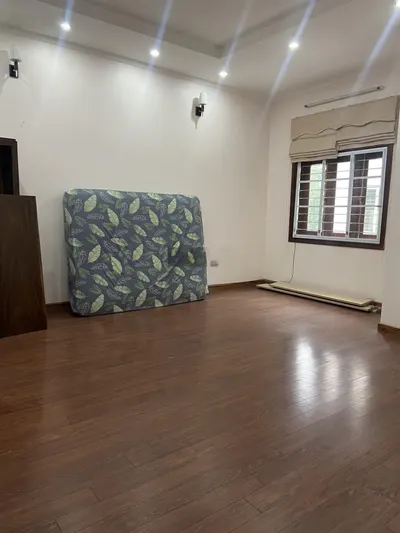 Chính chủ cho thuê nhà ngõ 30 Nguyễn Thị Định, Yên Hòa, Hà Nội. Nhà mới đẹp.