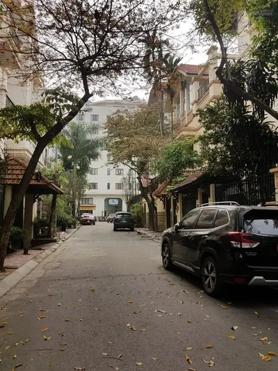 Chính chủ cho thuê nhà ngay khu đô thị mới Trung Yên. DT: 70m2 x 5 tầng, MT: 5m giá 27 triệu