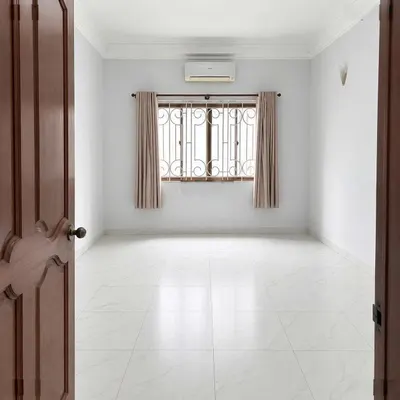 Cho thuê nhà MT Võ Văn Tần (trệt + tầng 1)