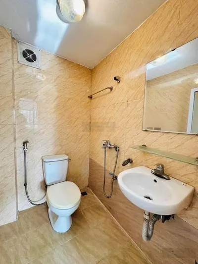 Cho thuê nhà nguyên căn ngõ 370 phố Thuỵ Khuê - Tây Hồ - Hà Nội