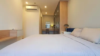 Cho thuê căn hộ New City Thủ Thiêm diện tích lớn 114m2, 3PN, full nội thất, giá tốt 26tr/tháng.