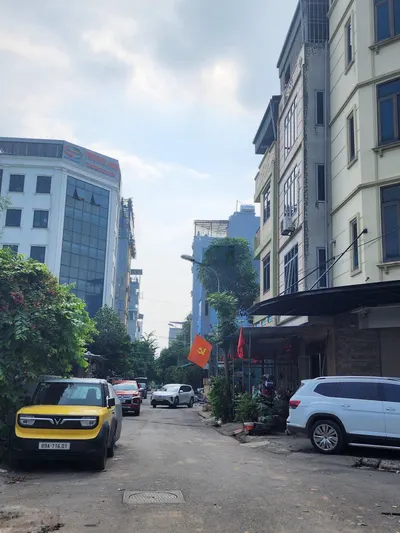 Cho thuê nhà 4 tầng Dương Nội đường ô tô tránh phù hợp làm văn phòng