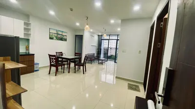 Cho thuê CC 2PN 70m2 chỉ với 7,9 triệu ở Phú Đông Premier, nhà có 2 máy lạnh