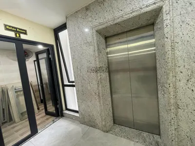 Cho thuê tòa văn phòng mặt phố Dịch Vọng Hậu - Phường Cầu Giấy - Diện tích 140m2 x 8 tầng thông sàn