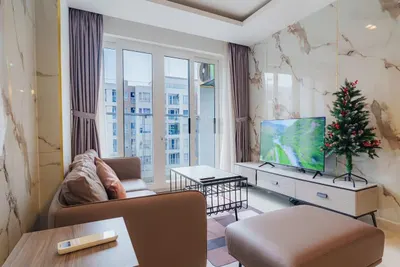 Chính chủ cho thuê căn hộ 2 phòng ngủ Sky Center 5B Phổ Qua, Diện tích: 80m2 - Giá thuê 16tr/tháng