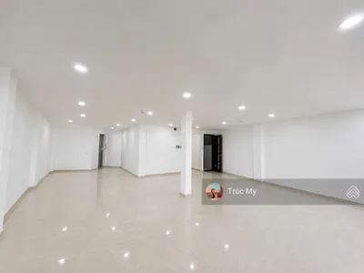 Cho thuê tòa nhà góc 2 mặt tiền cách mạng tháng 8, quận 10 dt 16x10m hầm 7 tầng 200 triệu/tháng