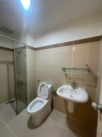 Cho thuê nhà trống căn 85m2 chung cư Đức Khải giá tốt