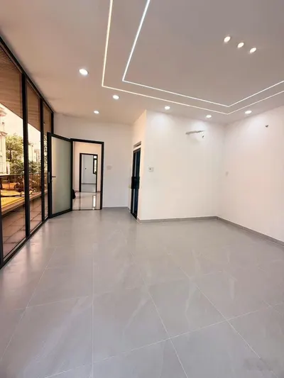 Nhà đẹp góc 2 MT đường 20m khu Ao Sen 5x20m 4 tầng 6PN 7WC gần công viên, AEON Mall