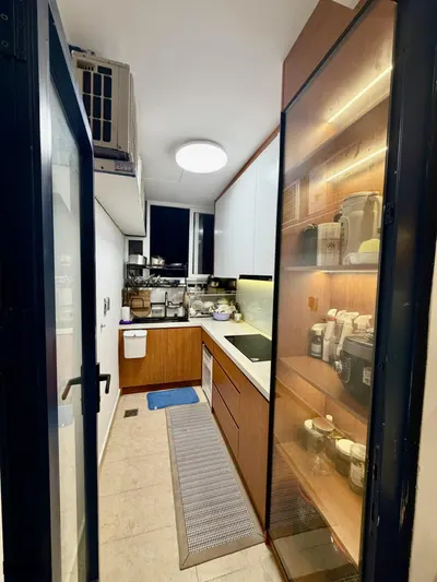 Cho thuê penthouse 138m2 3PN có sân riêng tại Quận 7